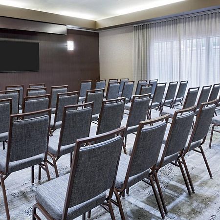 Отель Courtyard Tampa Downtown Экстерьер фото