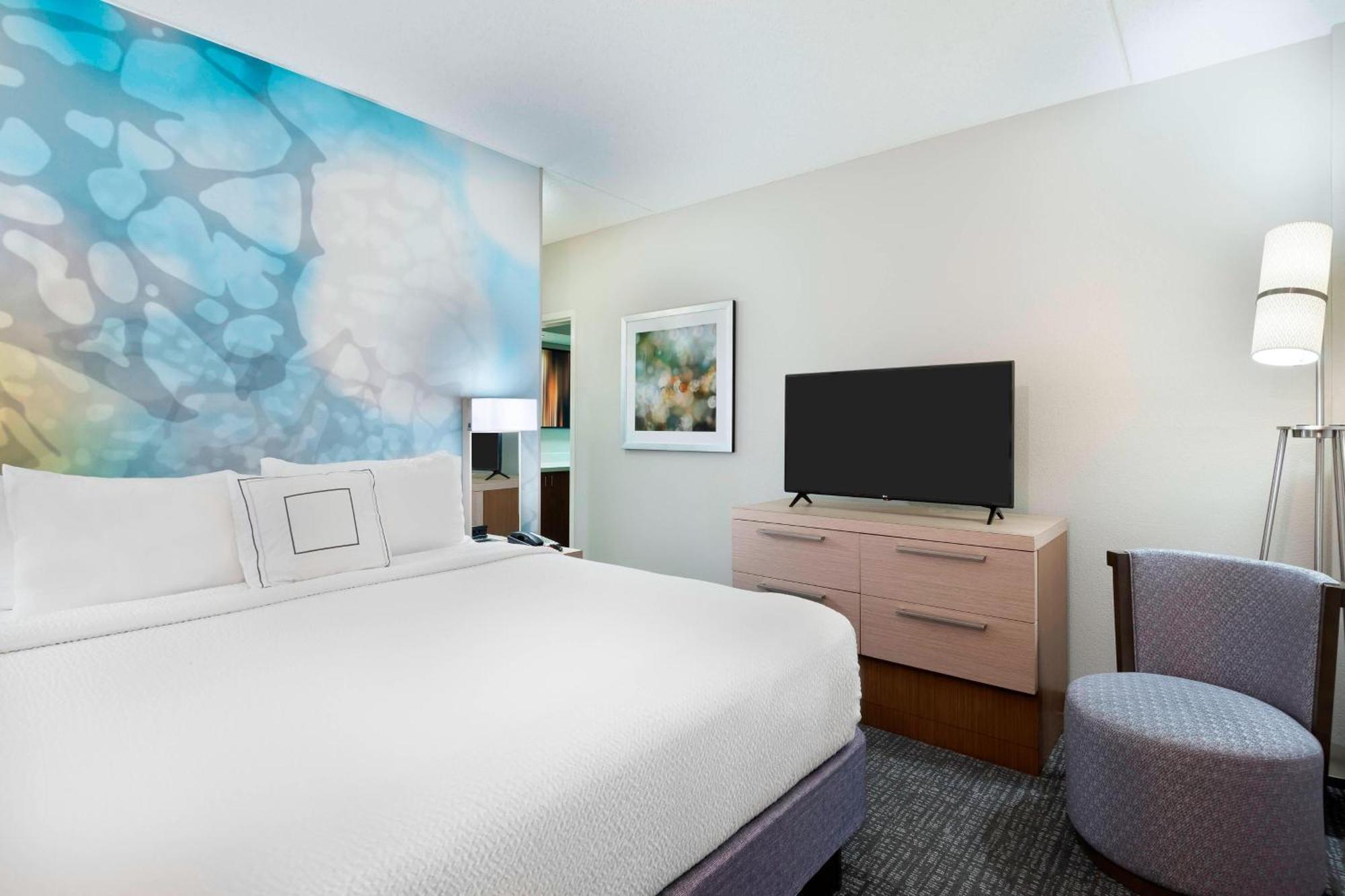 Отель Courtyard Tampa Downtown Экстерьер фото